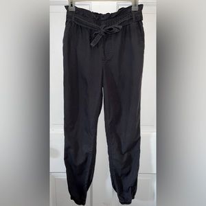 Hollister Joggers Ultra High Rise Paperbag Waist